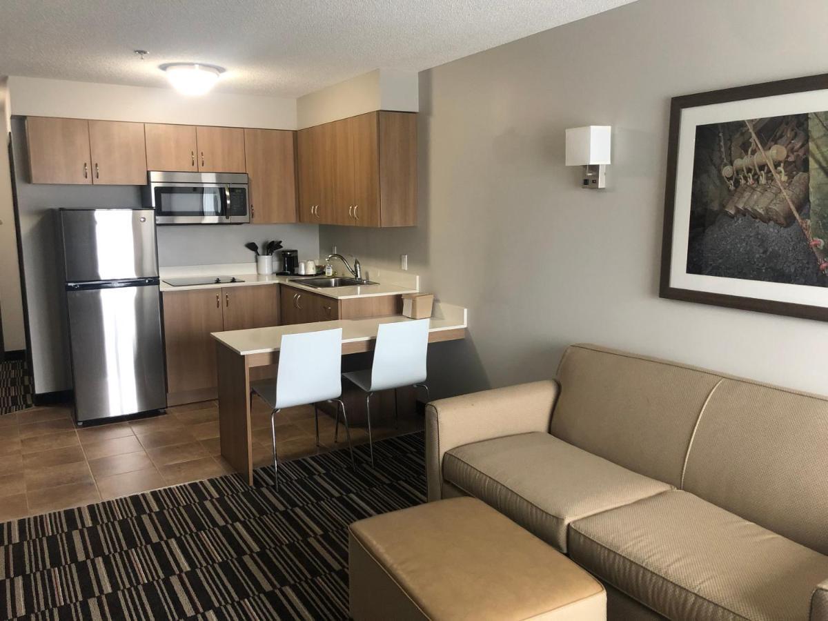 Microtel Inn & Suites By Wyndham Sudbury Exterior foto